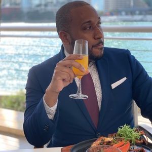 Meet your Posher, Hugh